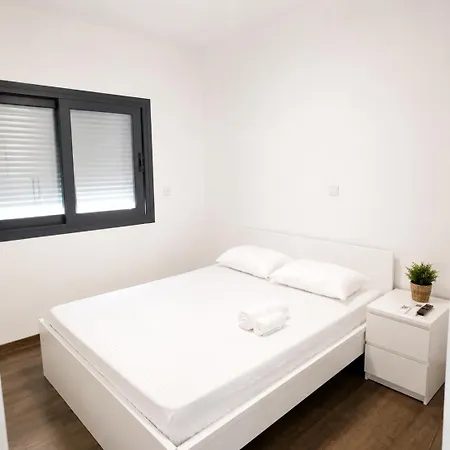 公寓 Modern 2br With Private Parking In *