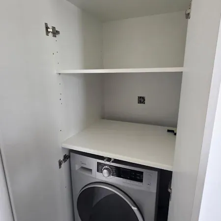 公寓 Modern 2br With Private Parking In 利马索尔